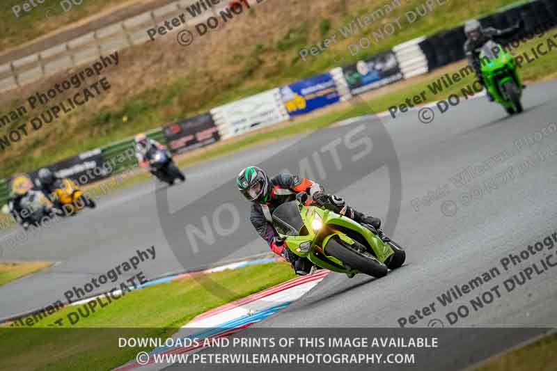 enduro digital images;event digital images;eventdigitalimages;mallory park;mallory park photographs;mallory park trackday;mallory park trackday photographs;no limits trackdays;peter wileman photography;racing digital images;trackday digital images;trackday photos